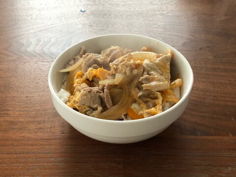 めんつゆで簡単 豚肉と玉ねぎの卵とじ 他人丼 レシピ 作り方 By ちぃころ 楽天レシピ めんつゆで簡単 豚肉と玉ねぎの卵とじ 他人丼 レシピ 作り方 By ちぃころ 楽天レシピ